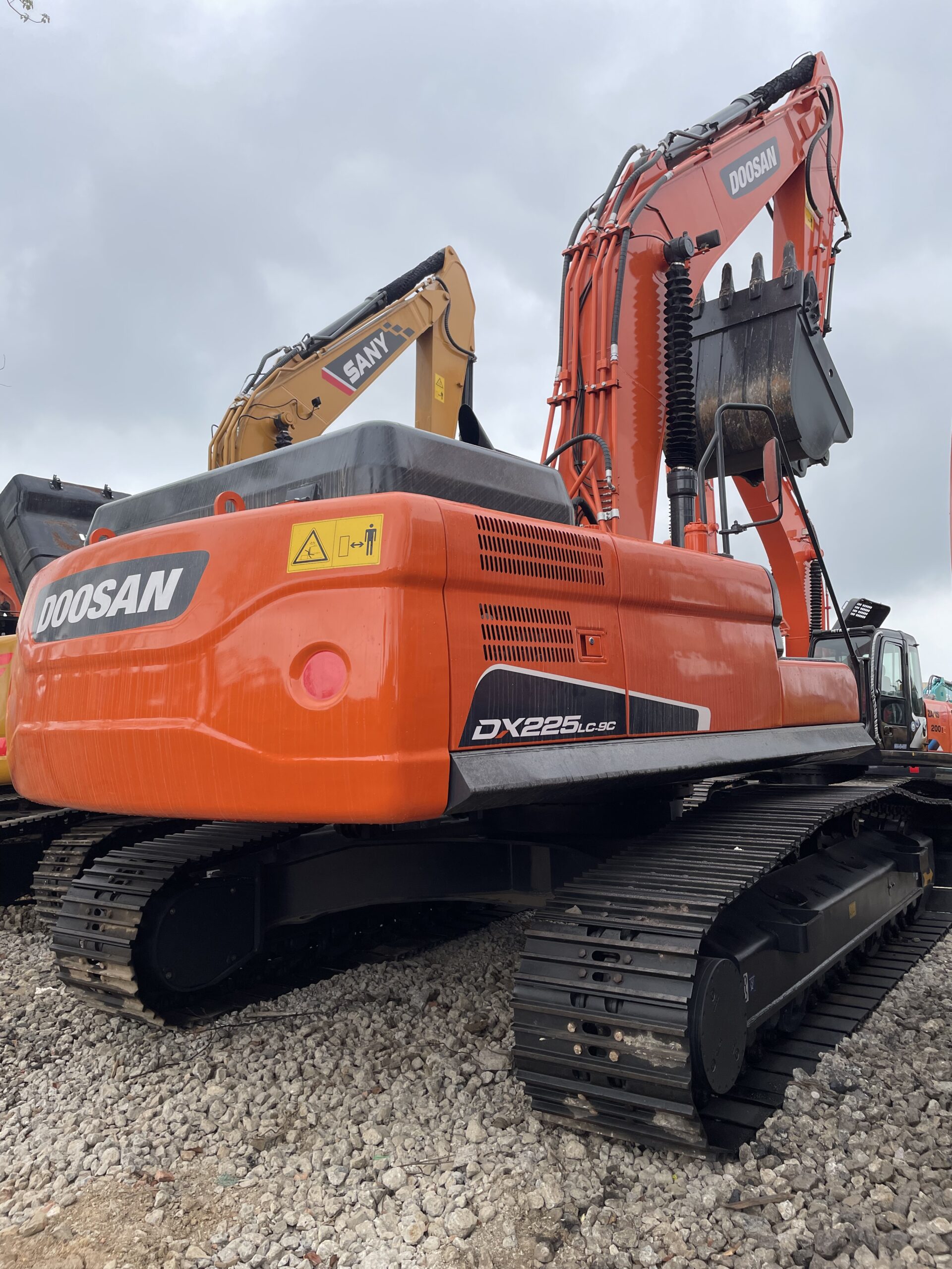 Doosan  DX225LC-9C Used Excavato