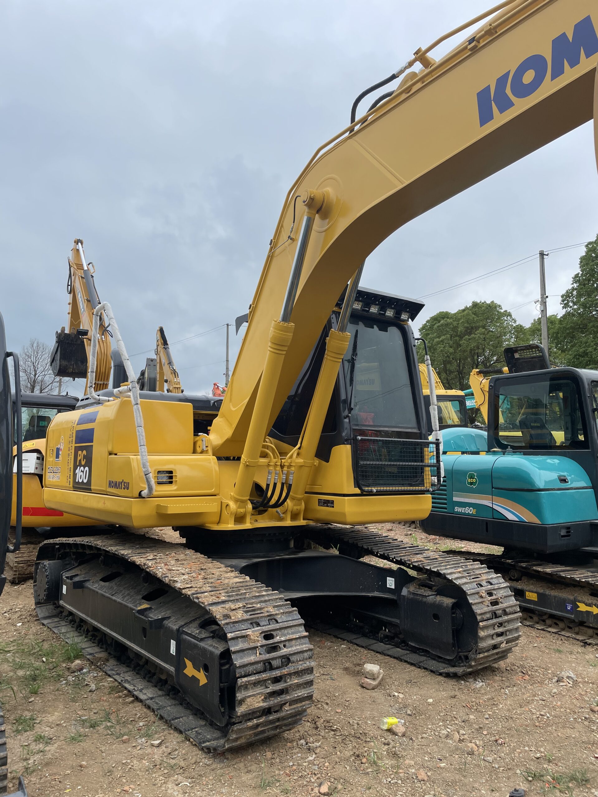 Komatsu PC160 Used Excavator